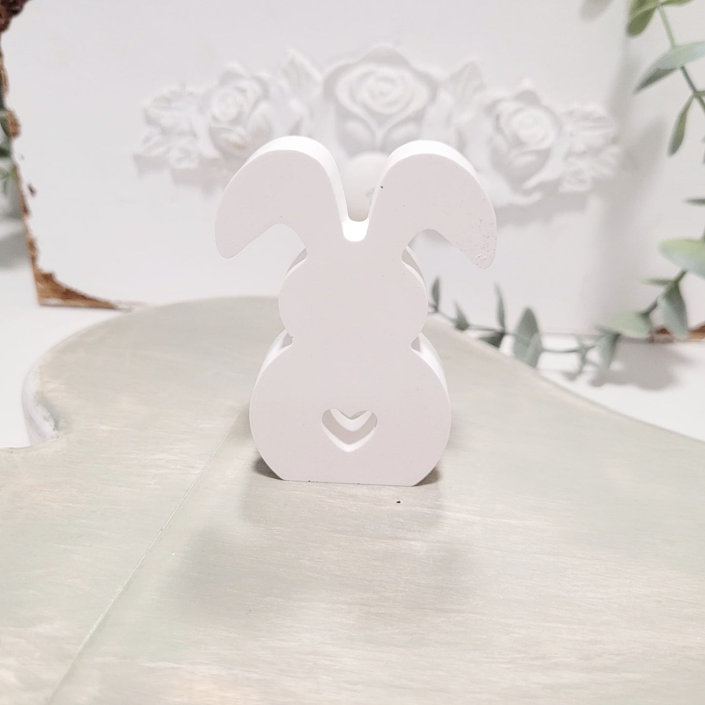 Kleiner Hase aus Gießkeramik im Becher " Frohe Ostern" 🐇🥚